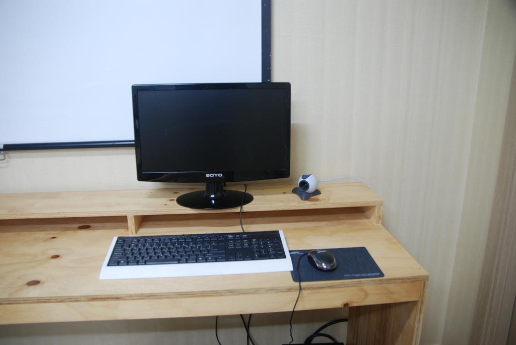 Moons Hostel Myeongdong