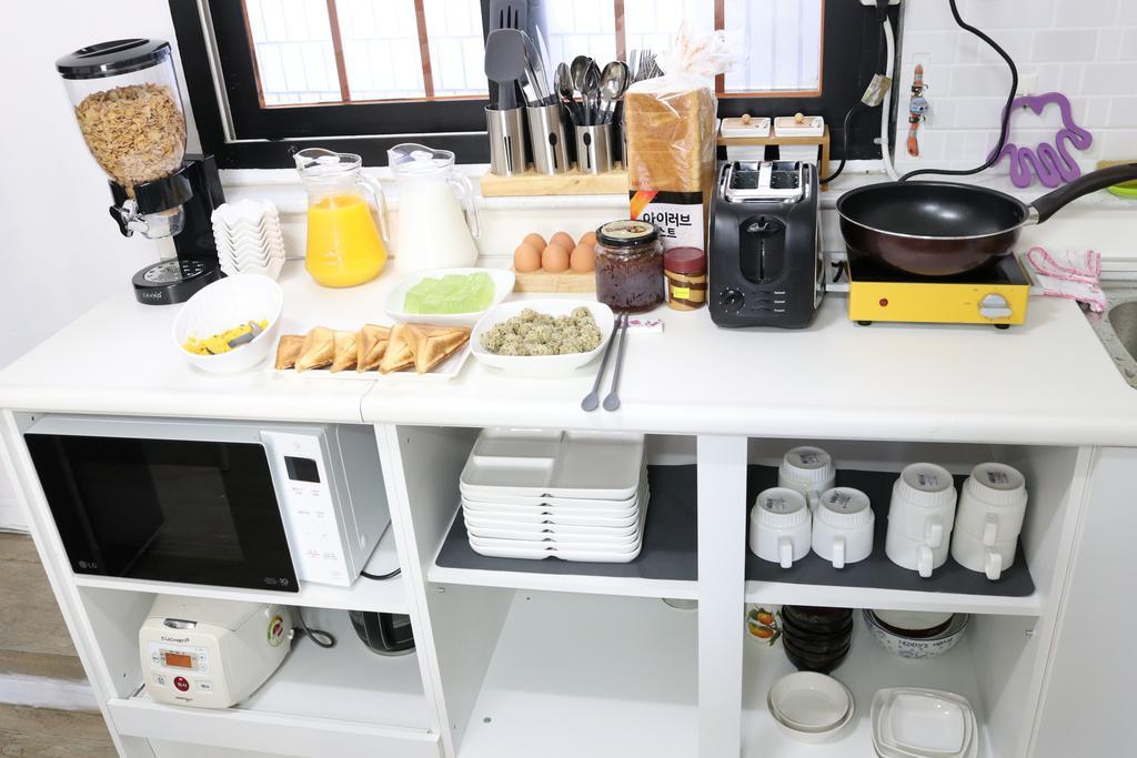 Moons Hostel Myeongdong Guest house