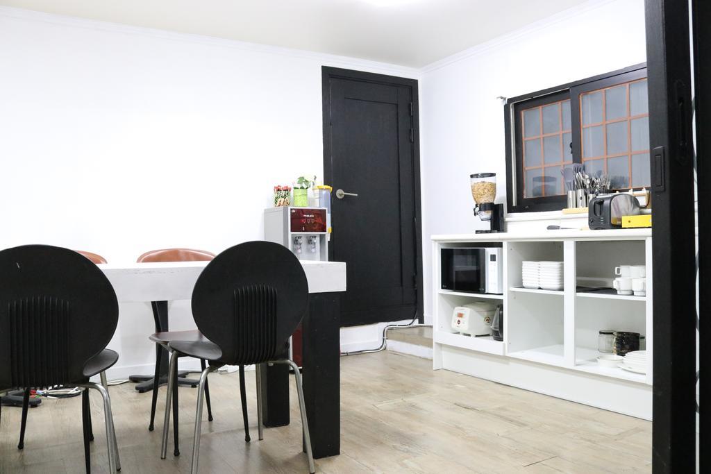 Moons Hostel Myeongdong Guest house 2*