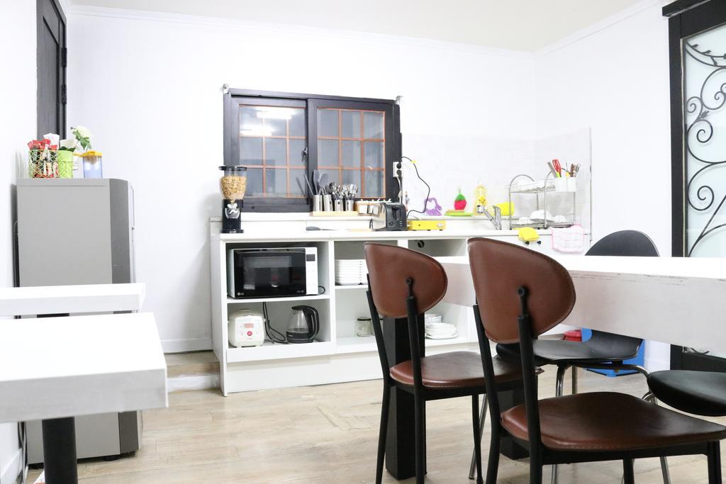 Guest house Moons Hostel Myeongdong Seoul