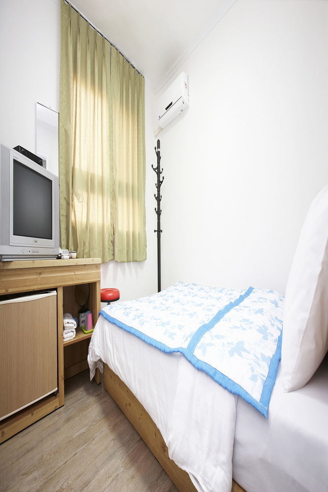 Moons Hostel Myeongdong Guest house Seoul