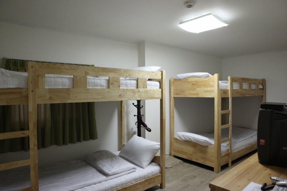 Moons Hostel Myeongdong Guest house 2*